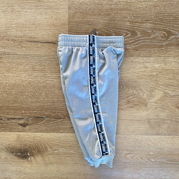 Nike: Sportswear Club Dri-FIT - Picture 10 of 16